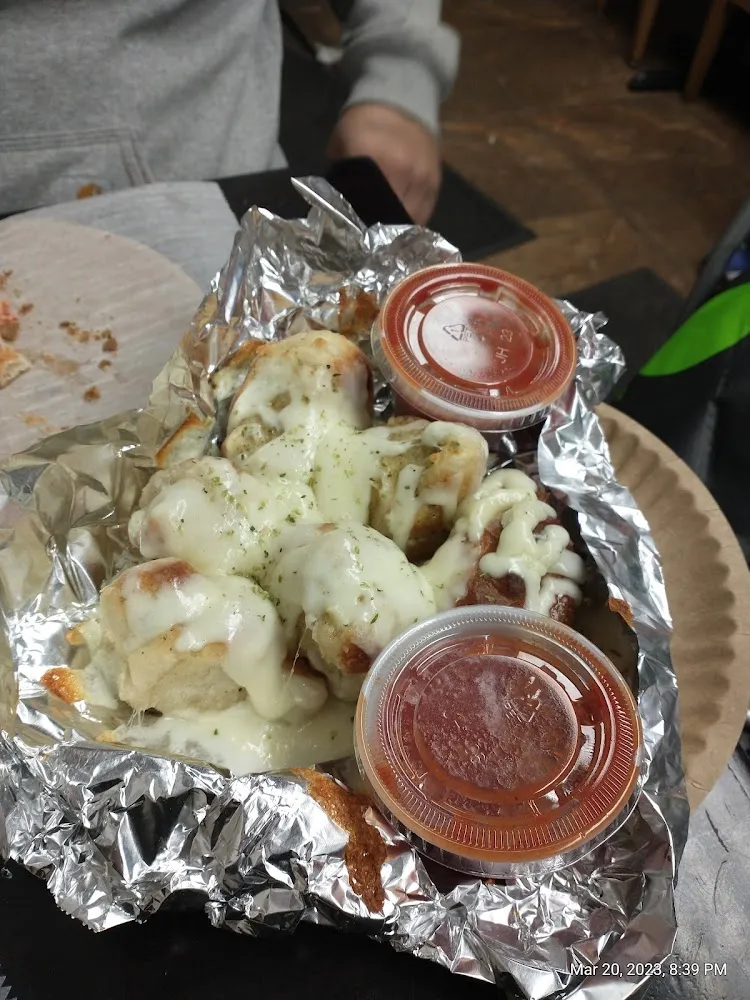 Knot's with the Authentic Real Grande Cheese